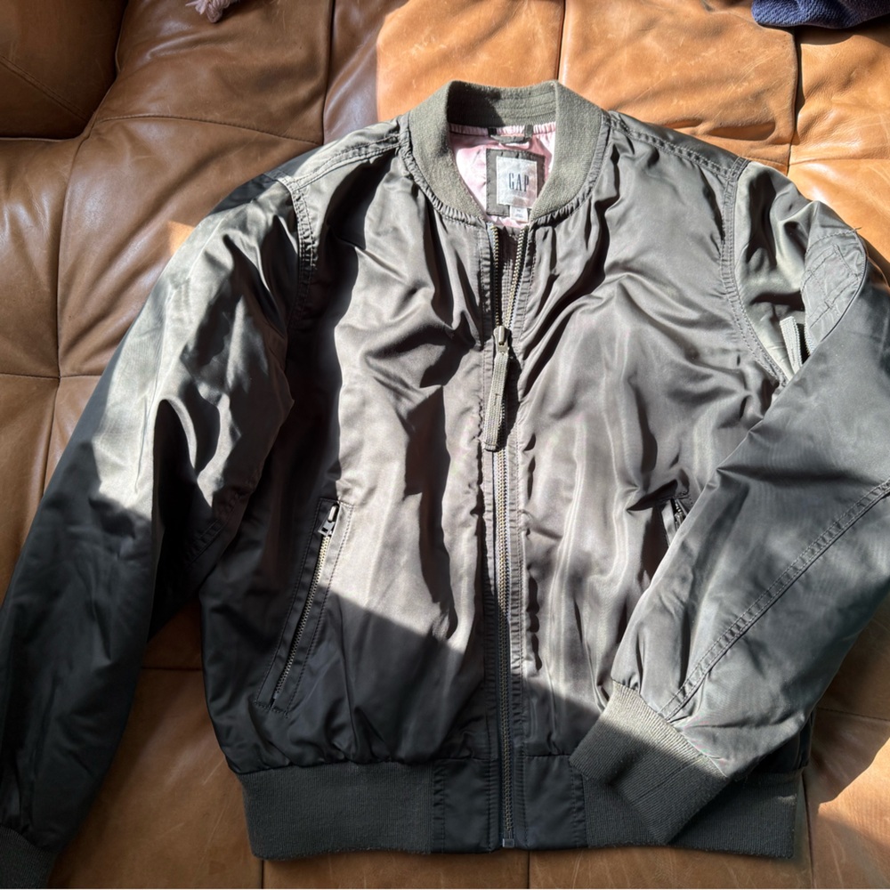 GAP Silky Bomber Jacket - Olive green
